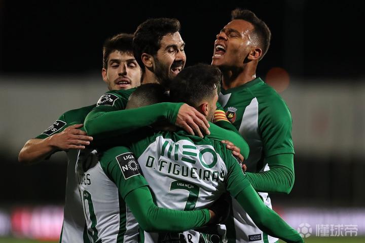 包含葡萄牙队横扫中国队，波尔带队取胜的词条